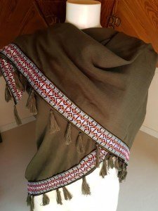 PAÑUELO BORLAS BOHO